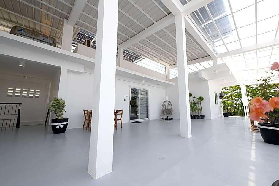 Kadangyan by 3BU Hostel