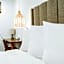 The Belmont Shore Inn
