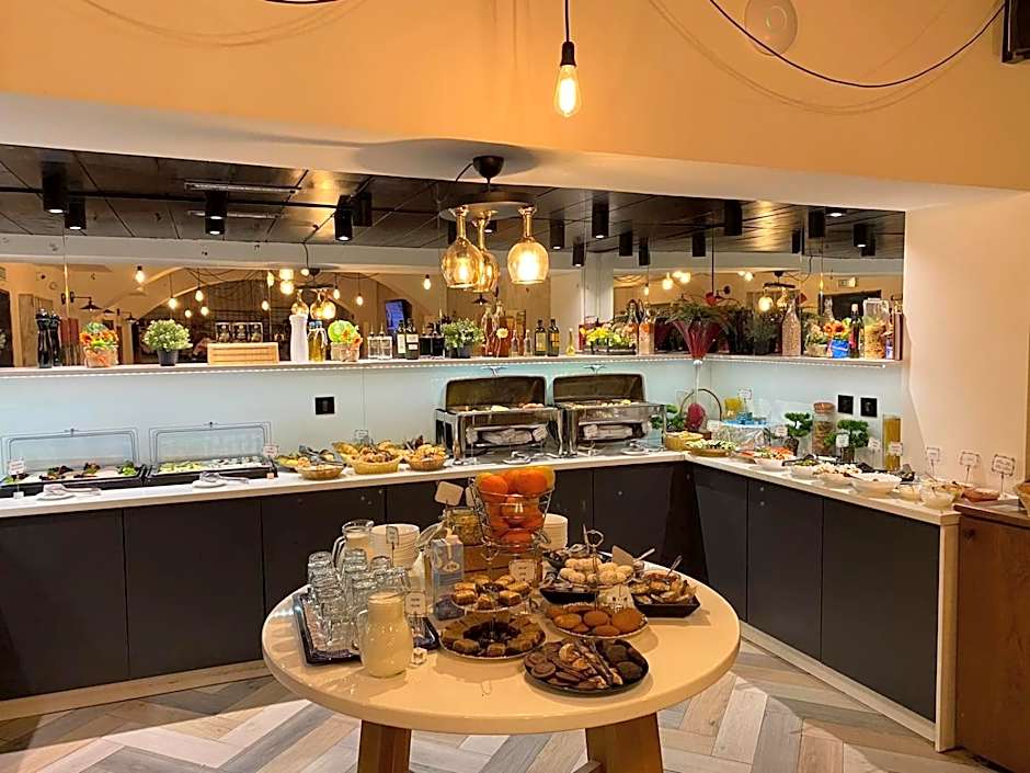 Capital Hotel Garni