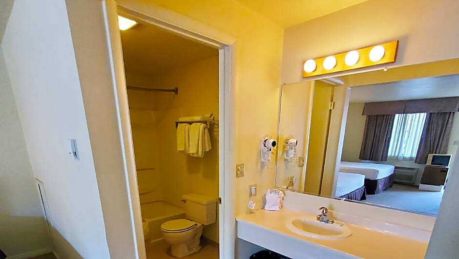 Magnuson Hotel Ely