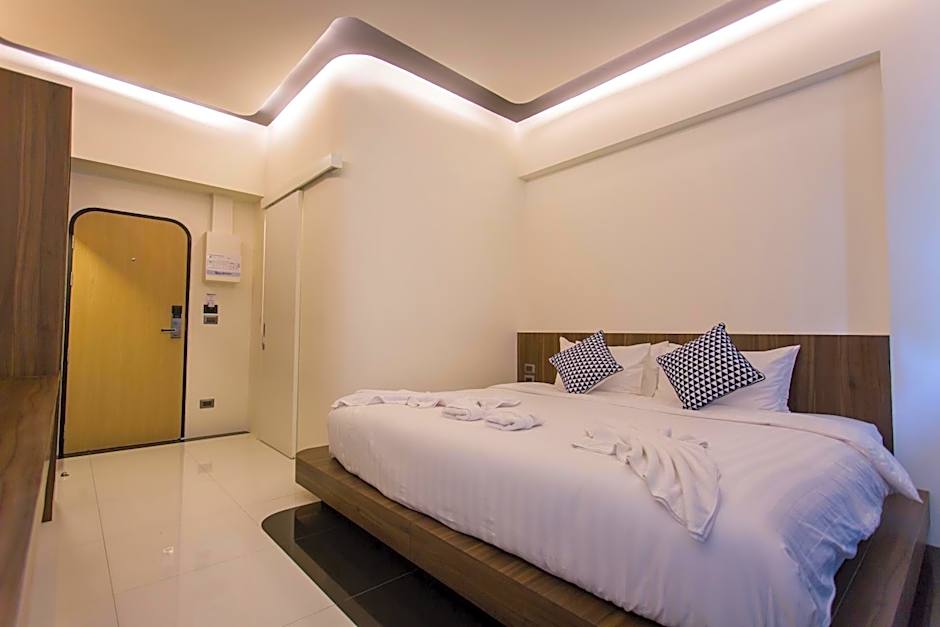 BearPacker Patong Hostel