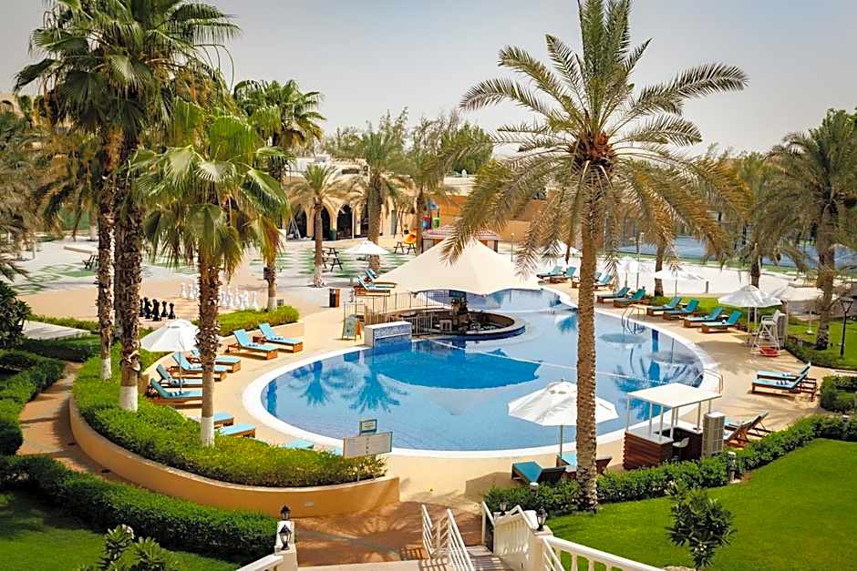 Photo 1 of 50 of Metropolitan Al Mafraq Hotel