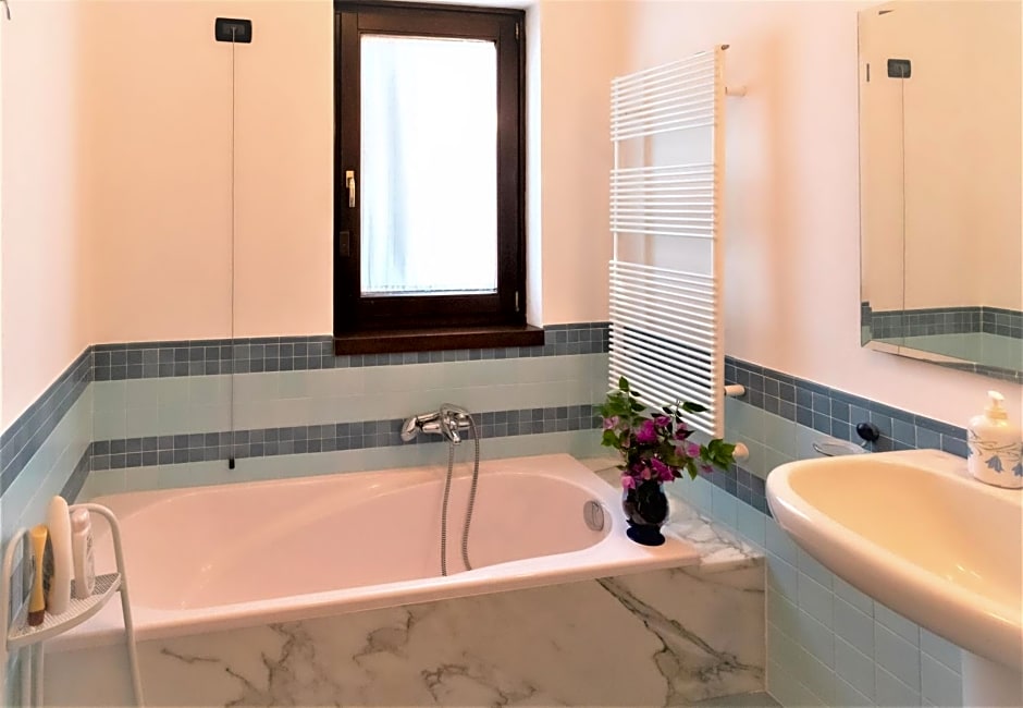 B&B Villa Apuana – Marina di Carrara, WI