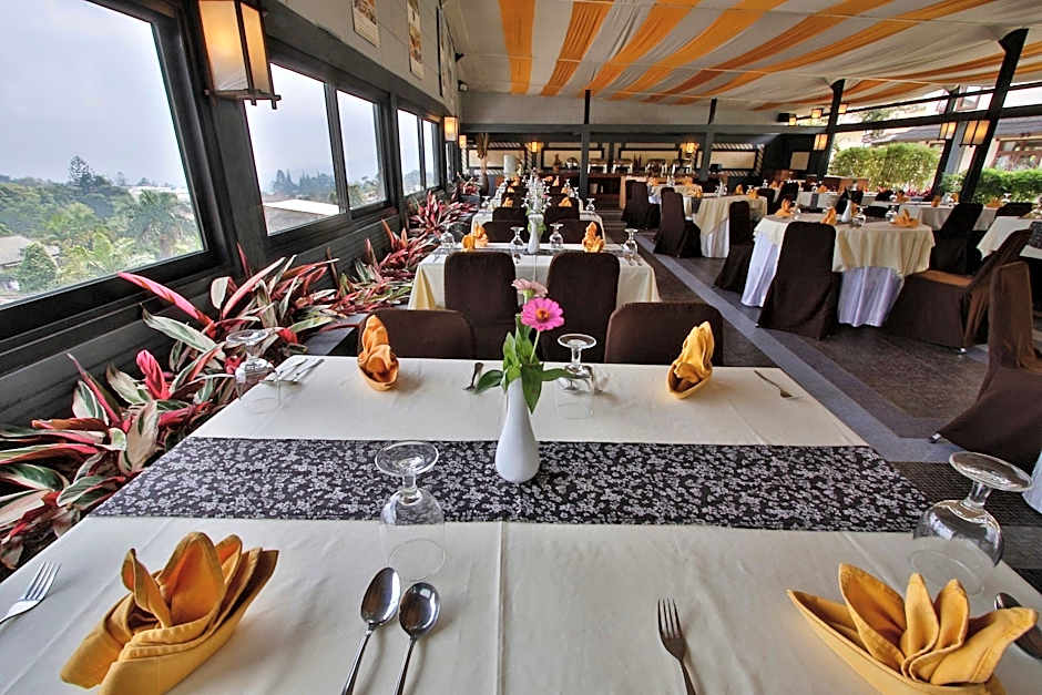 The Jayakarta Cisarua inn and villas