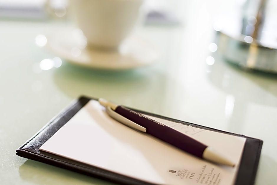 Regal Riverside Hotel