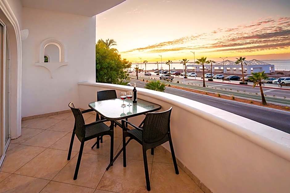 Hotel & Suites El Moro