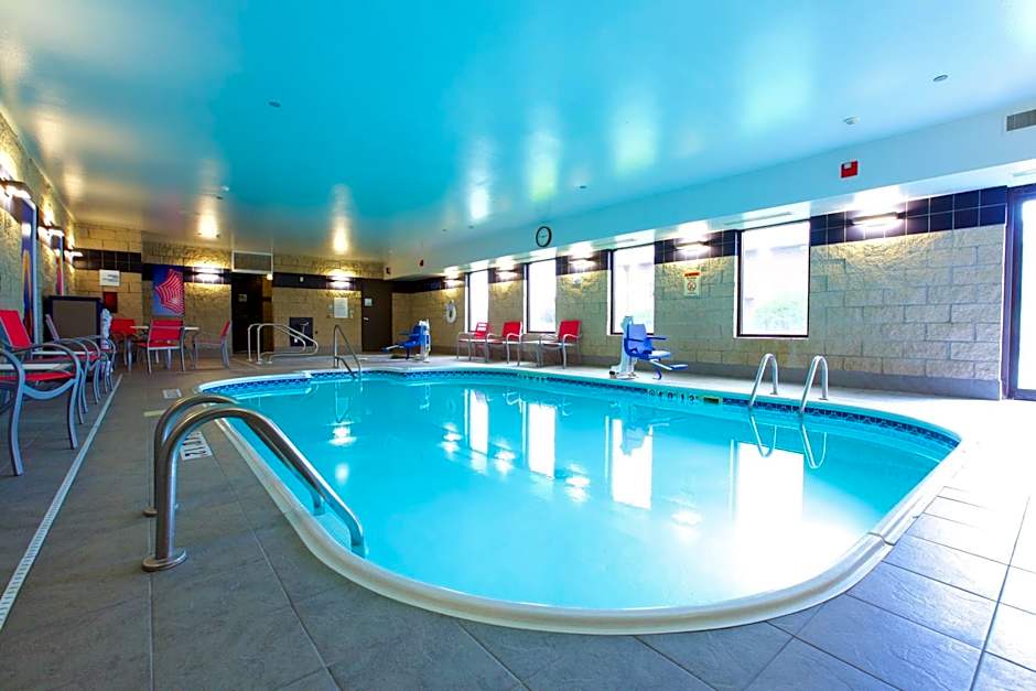 Holiday Inn Express Fargo - West Acres By IHG
