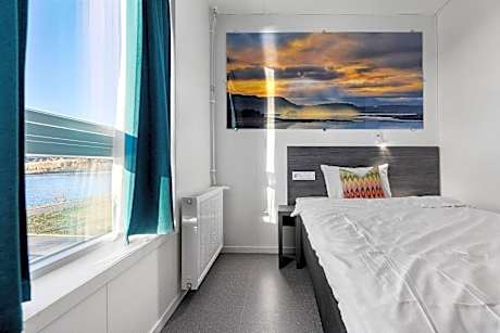 Economy Twin Room with Sea View - Non-Smoking
