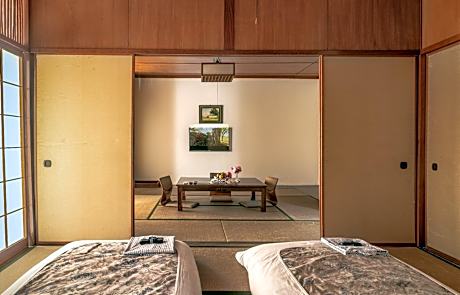 Tatami suite