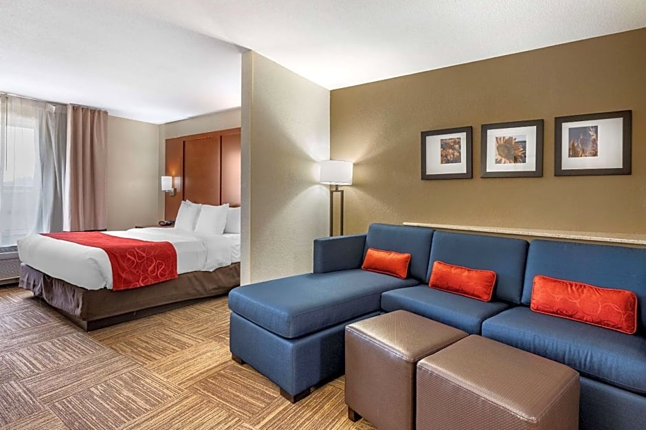 Comfort Suites Urbana Champaign, University Area