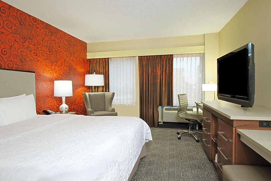 Hampton Inn By Hilton & Suites Columbus-Downtown