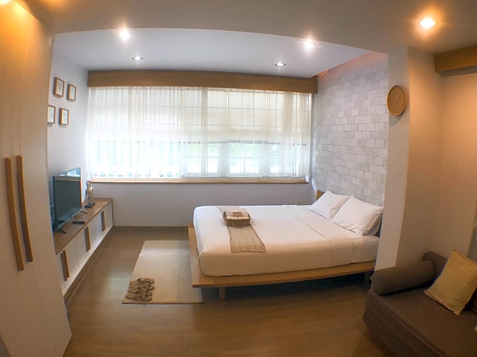 Eat Sleep Cafe And Bed