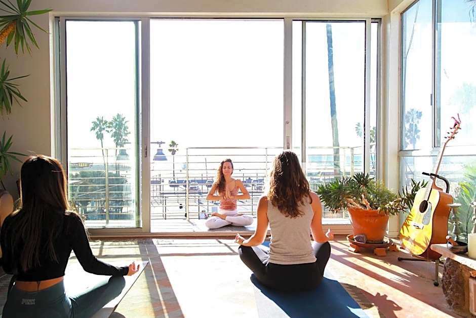 Ocean Front Vortex Female Hostel private rooms Free bikes