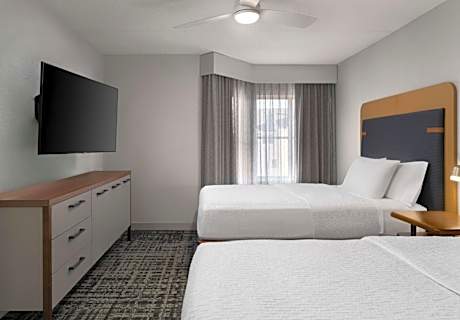 2 Double Beds 1 Bedroom Suite Nonsmoking