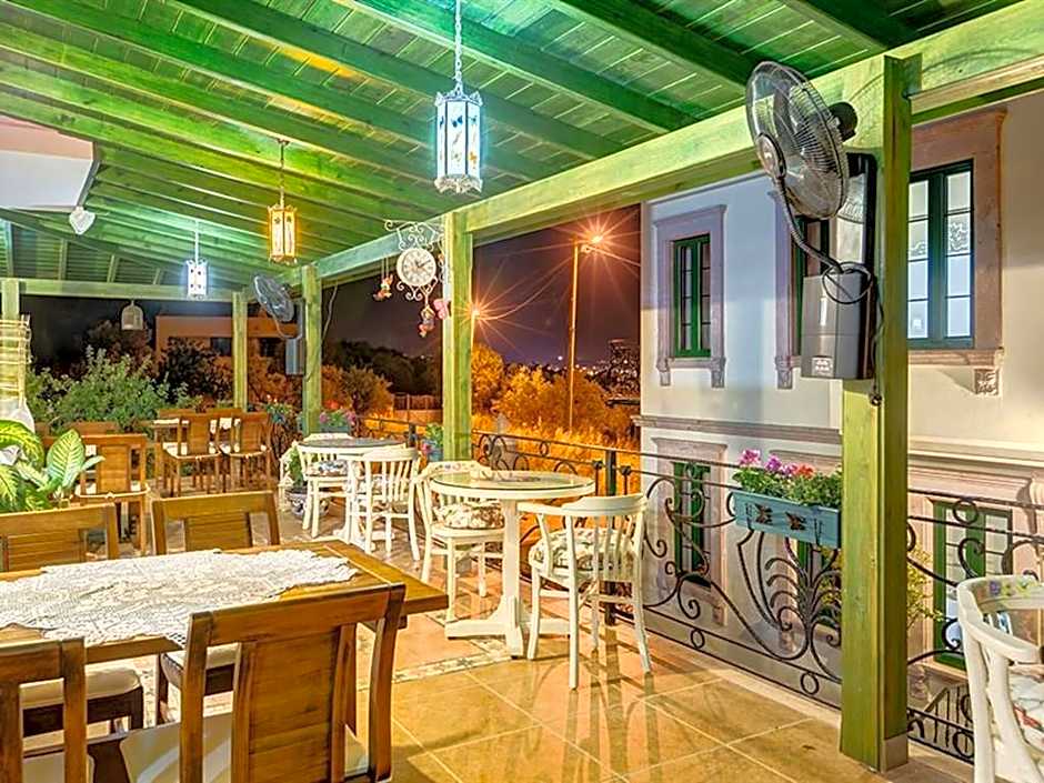 Photo 1 of 50 of Cunda Esen Otel