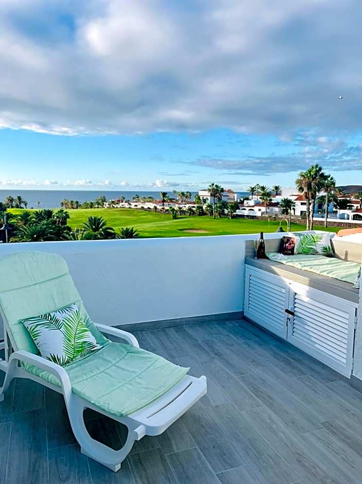 Fantastic sea and golf course view house with 3 bedrooms