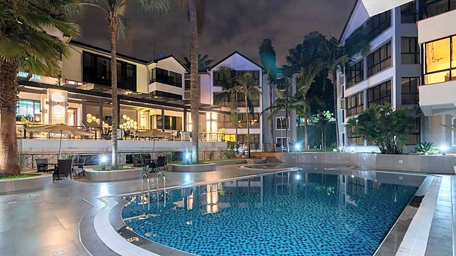 CySuites Apartment Hotel