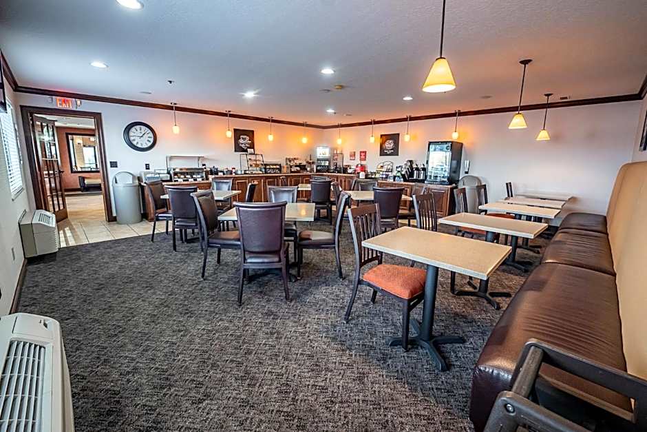Christopher Inn and Suites
