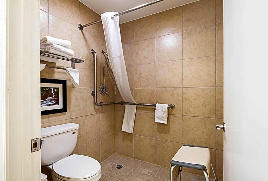 Quality Inn Near Lake Marble Falls