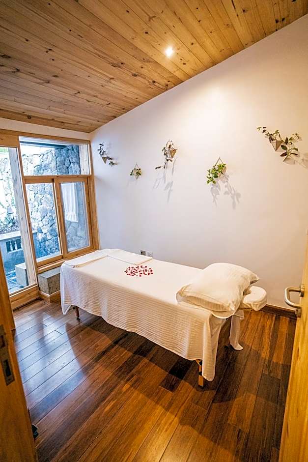 Heaven Restaurant & Boutique Hotel