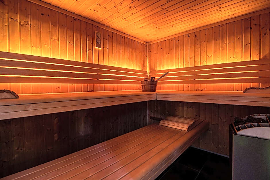 Waldhotel Fletschhorn Private Whole Hotel in Saas-Fee 360 Alpine Views & Sauna