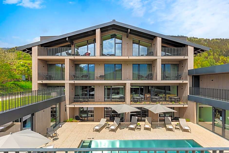 Emma Deluxe Aparthotel direkt beim Skibus ganzjährig beheizter Außenpool