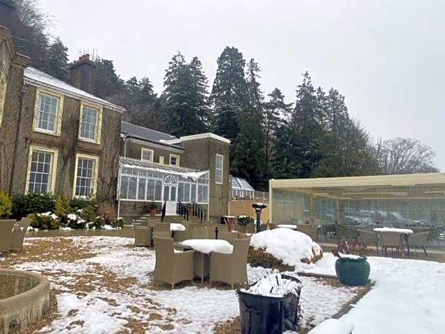 New House Country Hotel