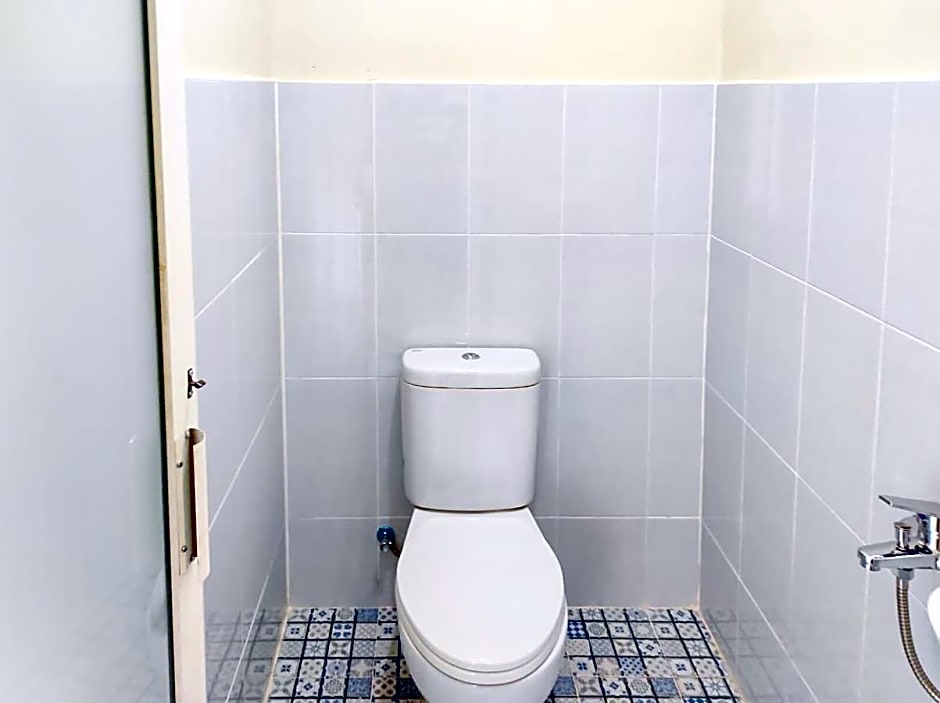 RedDoorz Syariah @ Karema Area Mamuju