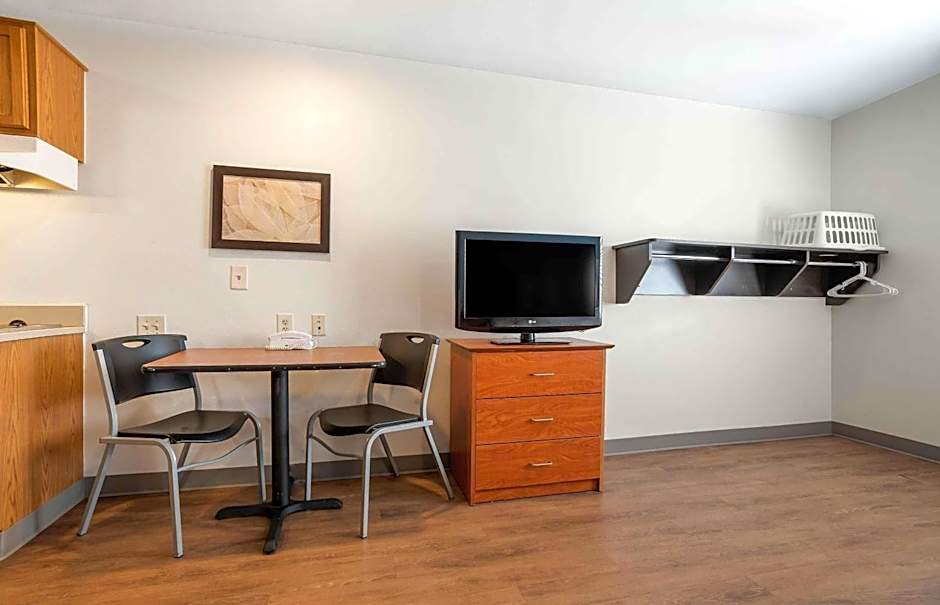 Extended Stay America Select Suites - Indianapolis - Lawrence