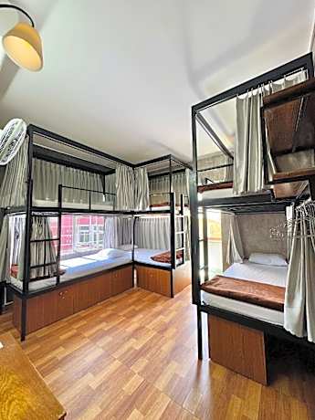 Standard 6 Bed Dormitory
