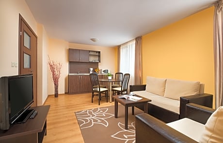 Apartment 3 Adults + 1 Child