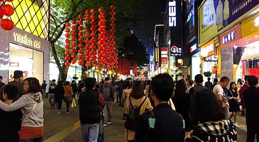 South & North International Apartment (Kam Rueng Plaza)-Free shuttle bus/Snack during Canton Fair