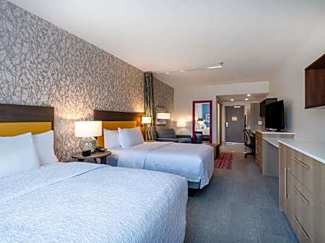 2 Queen Beds Studio Suite