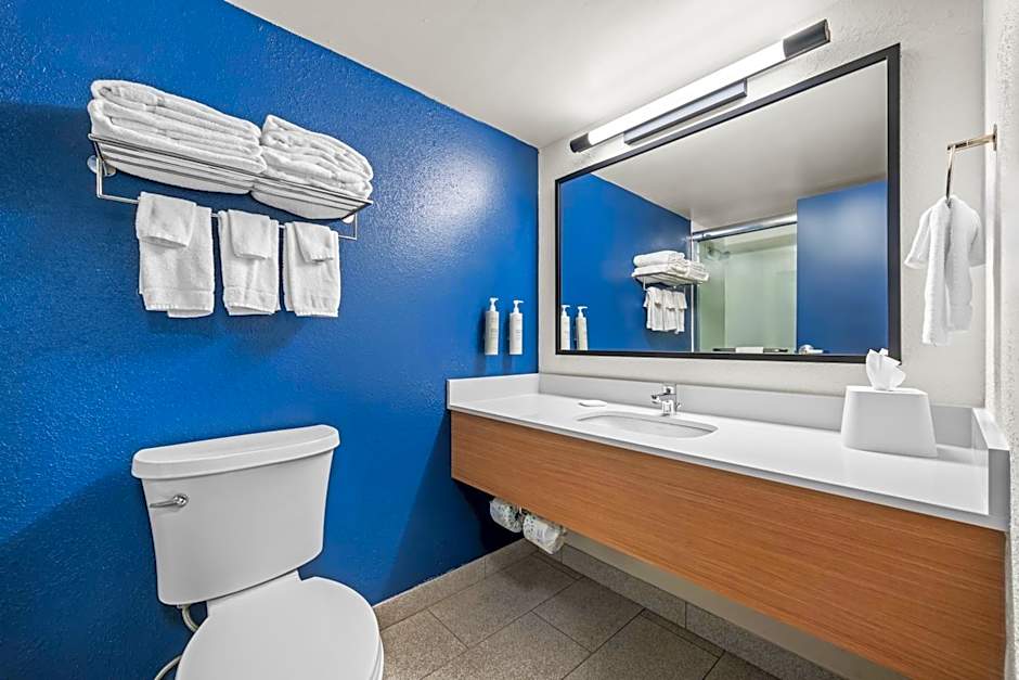 Spark by Hilton Cleveland Beachwood