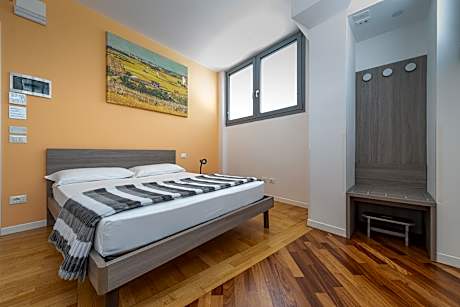 Double Room with Balcony and Private Bathroom