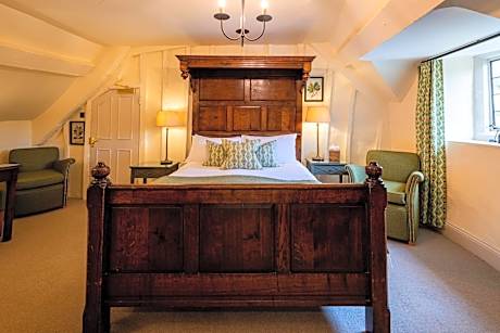 Double Room with Four Poster Bed