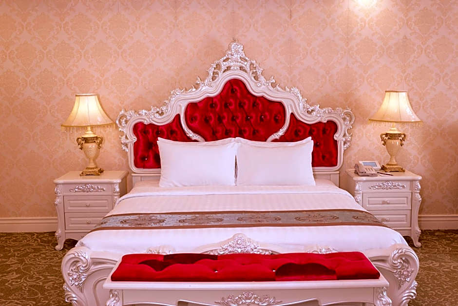 The Grand Kandyan Hotel