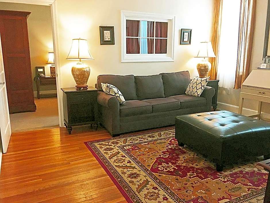 Morris House Hotel - Bed And Breakfast
