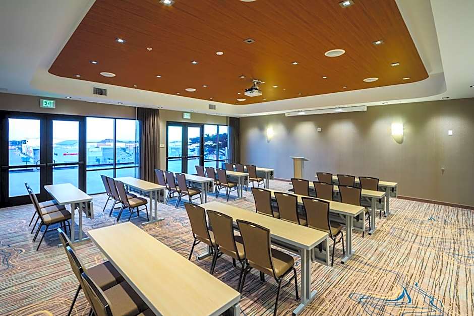 SpringHill Suites by Marriott The Dunes On Monterey Bay