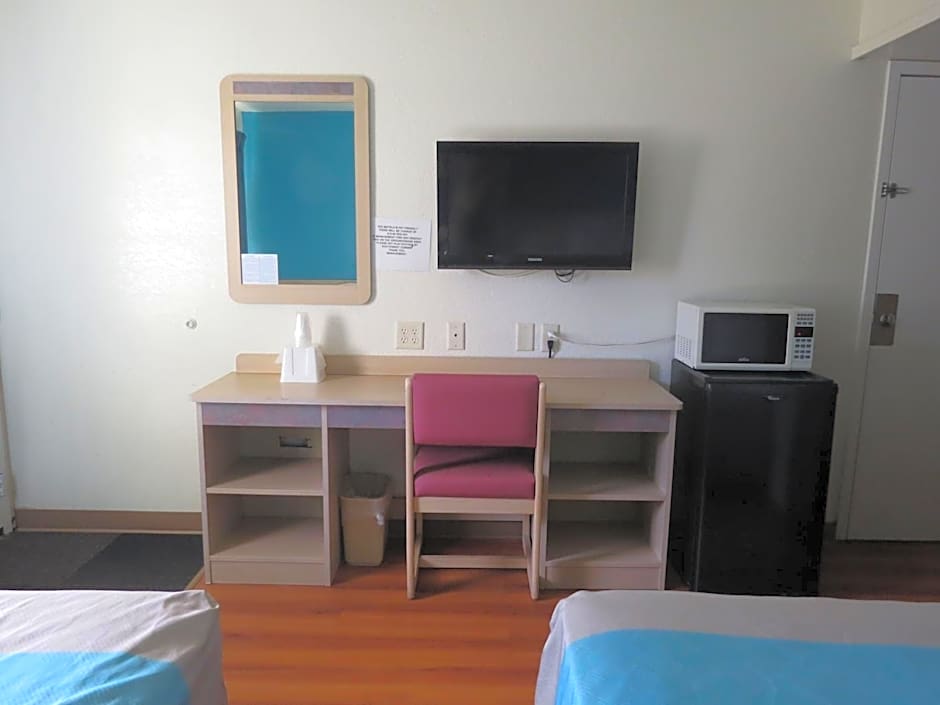 Motel 6-Mitchell, SD