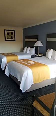 2 Queen Beds Non-Smoking