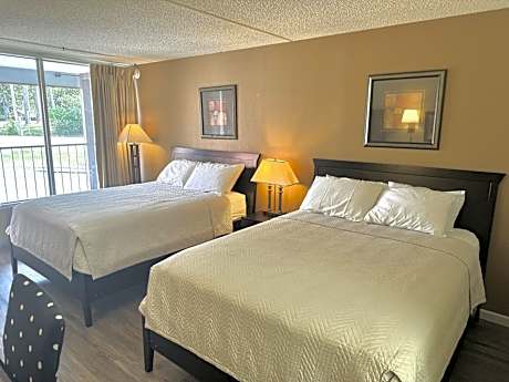 Standard Queen Room