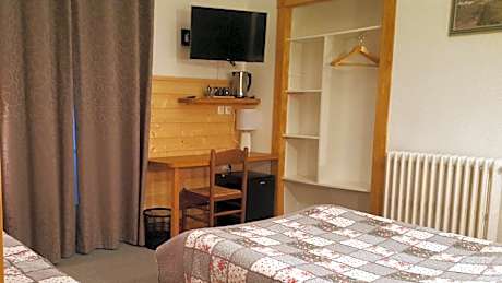 Triple Room with Bath