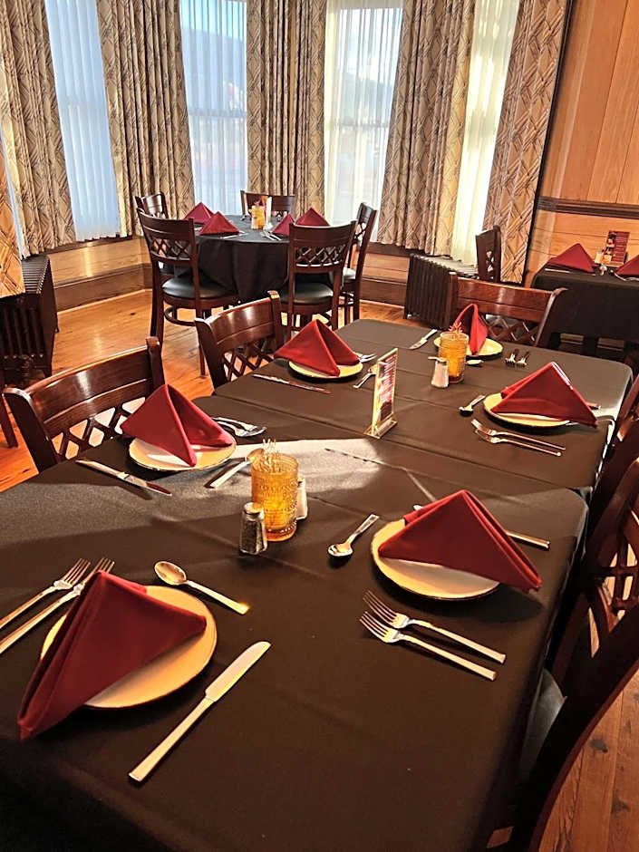 Monterey Inn