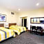 Santa Paula Inn