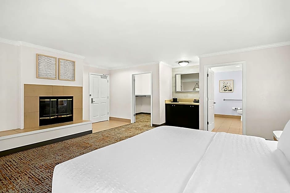 Hampton Inn By Hilton Morgan Hill