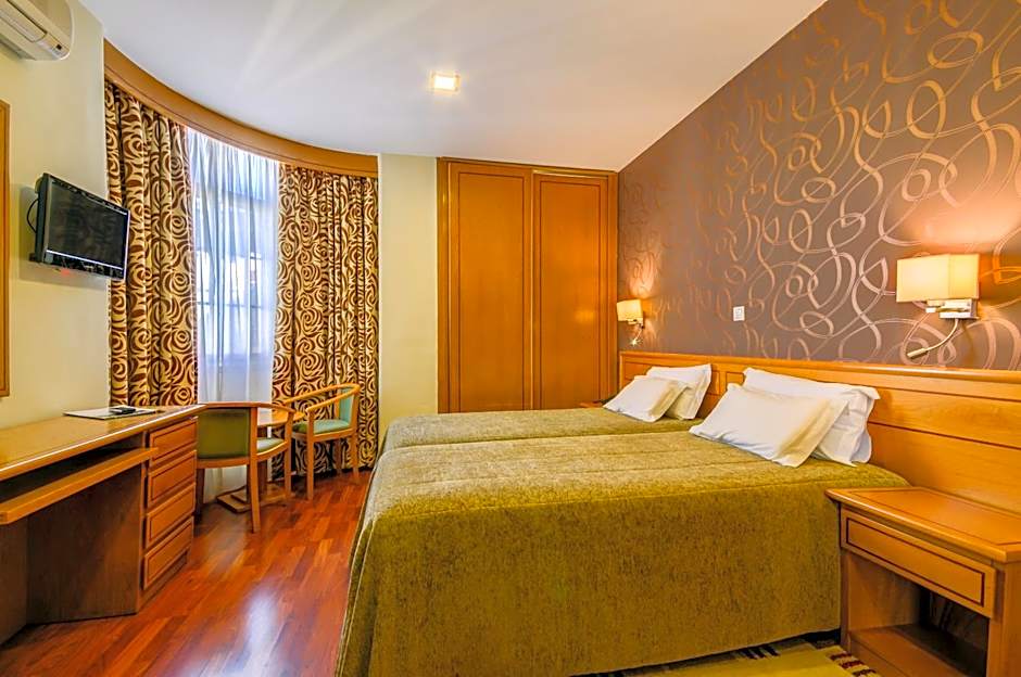 Avenida Park Residence