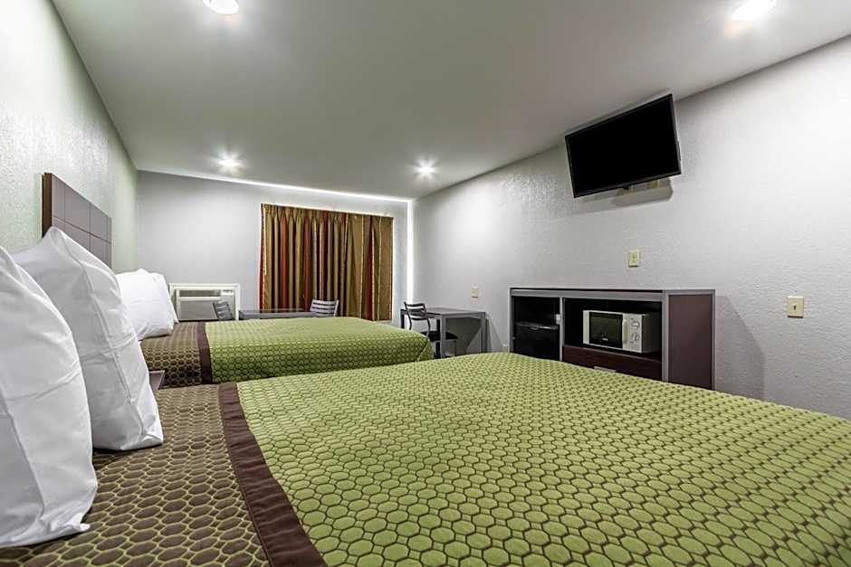 Scottish Inn and Suites Tomball