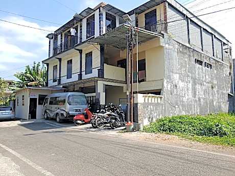 OYO Life 92622 Jatiluhur Kost Syariah