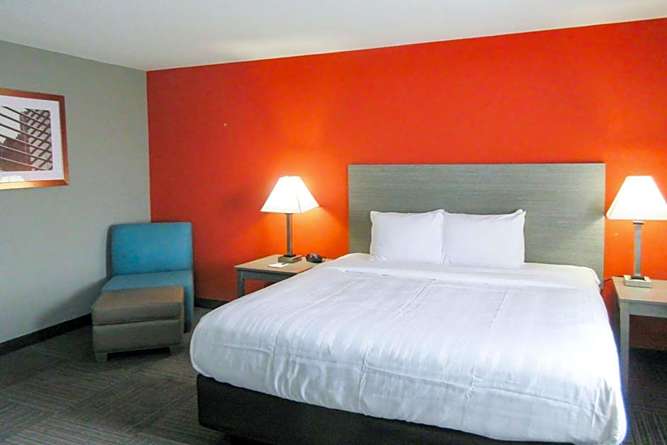 Quality Inn & Suites Hammond Near I-8090